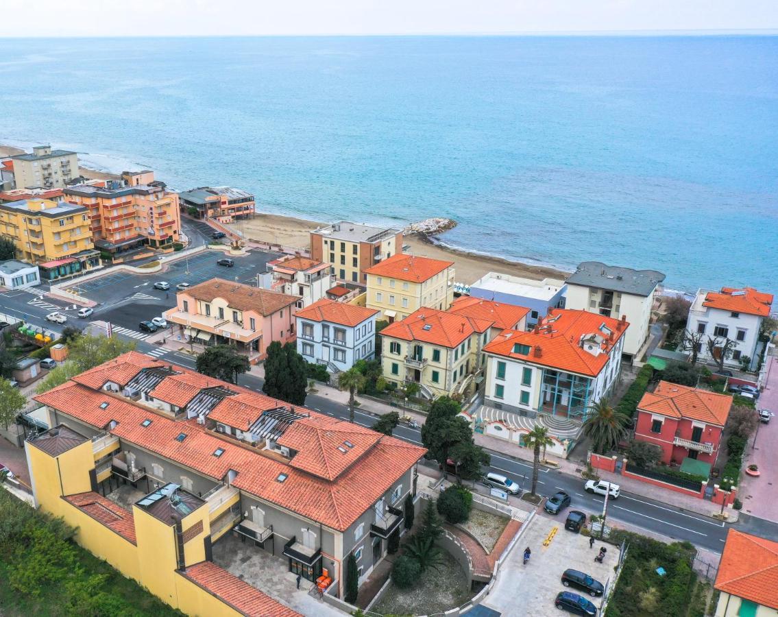 Casa Myconis 68Mq A Due Passi Dal Mare Di San Vincenzo Apartment Екстериор снимка