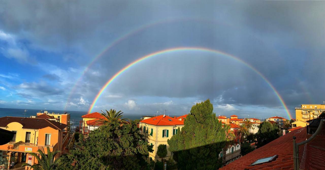 Casa Myconis 68Mq A Due Passi Dal Mare Di San Vincenzo Apartment Екстериор снимка